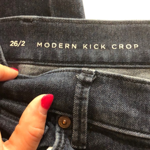 Loft Modern Kick Crop Jeans size 2 - Picture 5 of 6